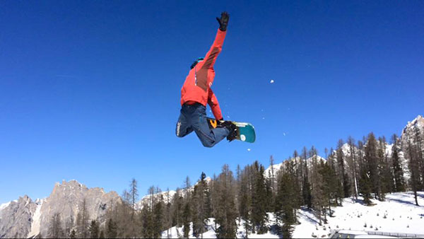 Freestyle_scuola_snowboard_boarderline_cortina