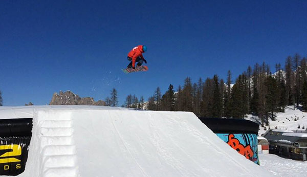 Freestyle_scuola_snowboard_boarderline_cortina1