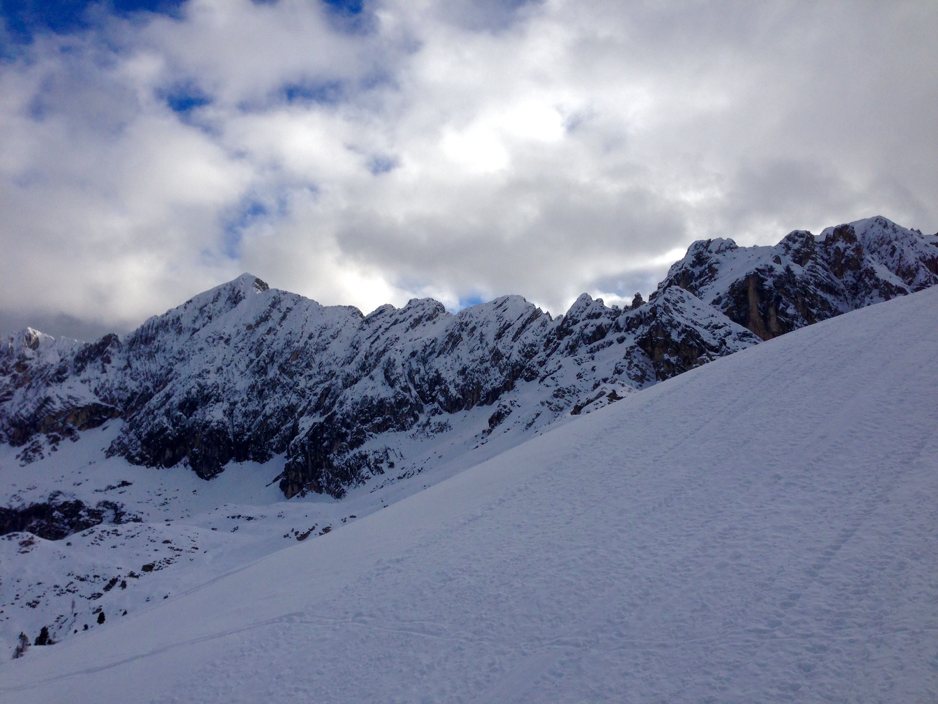 Boarderline_cortina_d_ampezzo_snowboard_scuola_snowboard_noleggio_apertura_faloria_cortinacube4