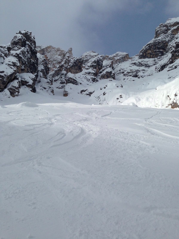 Boarderline_cortina_d_ampezzo_powder_nevefresca_freeride_cristallo_canale_uno_adriana8